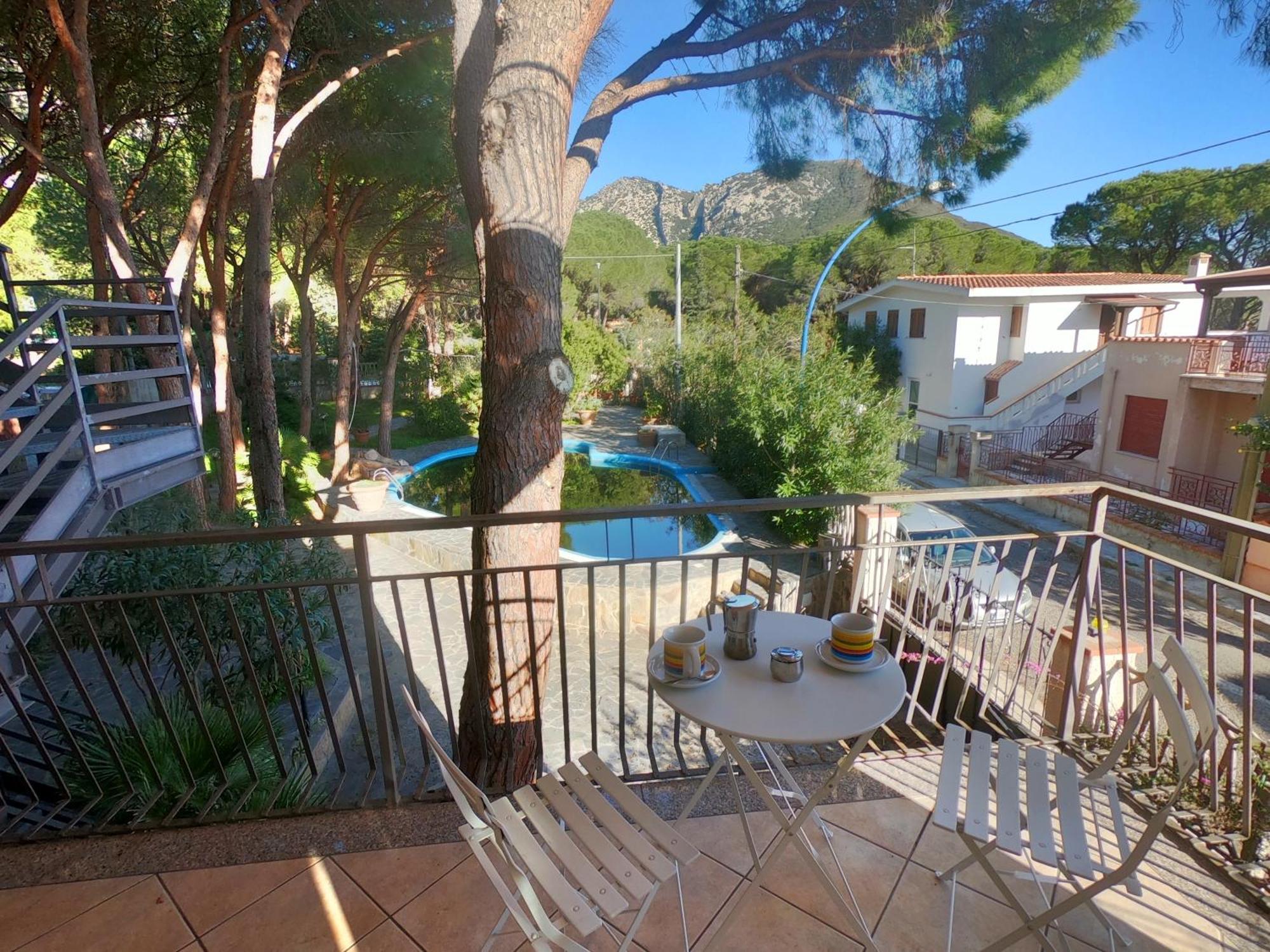 Villa Emilia Appartments Cala Gonone Extérieur photo